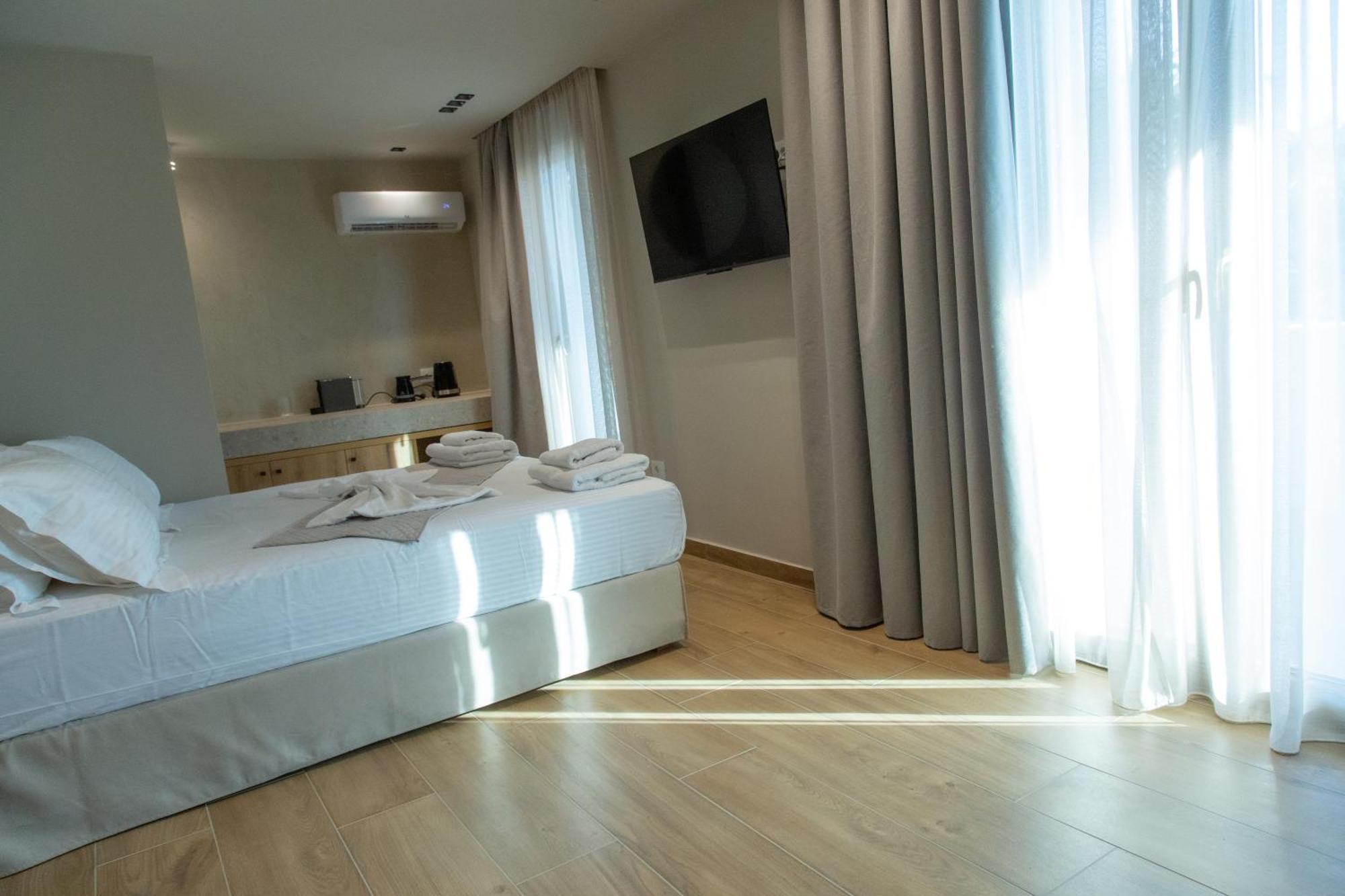 Νεακιτοσ Luxury Apartments Nikiti  Exteriör bild